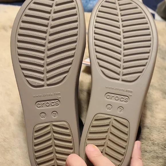 CROCS Lite Ride Sandles - Picture 7 of 8